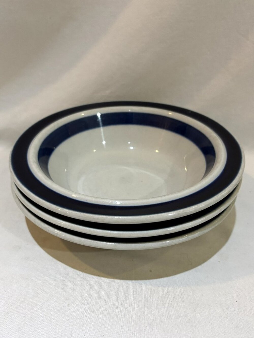 Arabia Finland Anemone Blue Cereal Fruit Bowls 6 7/8" Used Condition